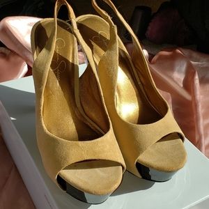 Jessica Simpson Astor pump - Sand